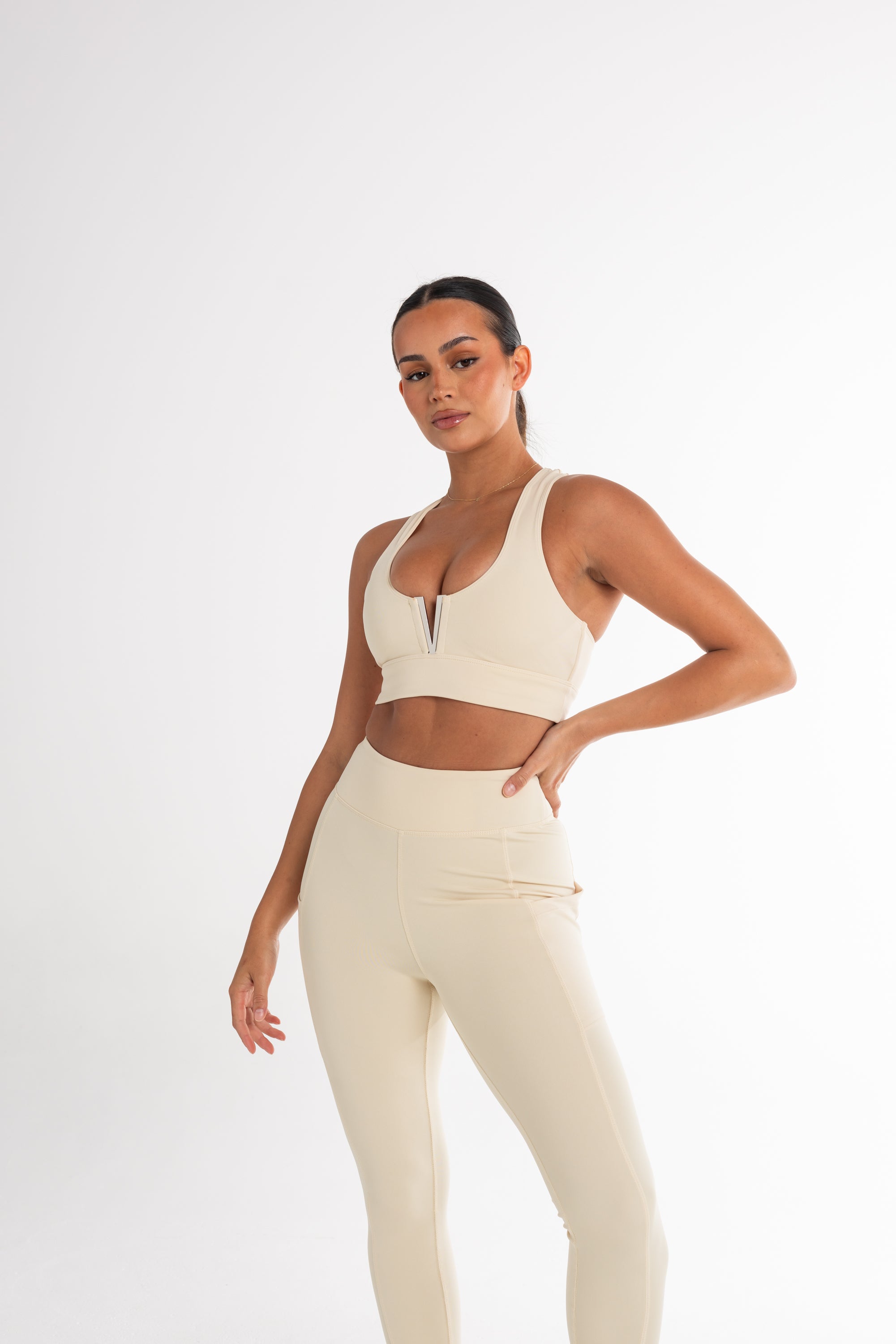 Sports Bra With V Hardware Racer Back - Cream