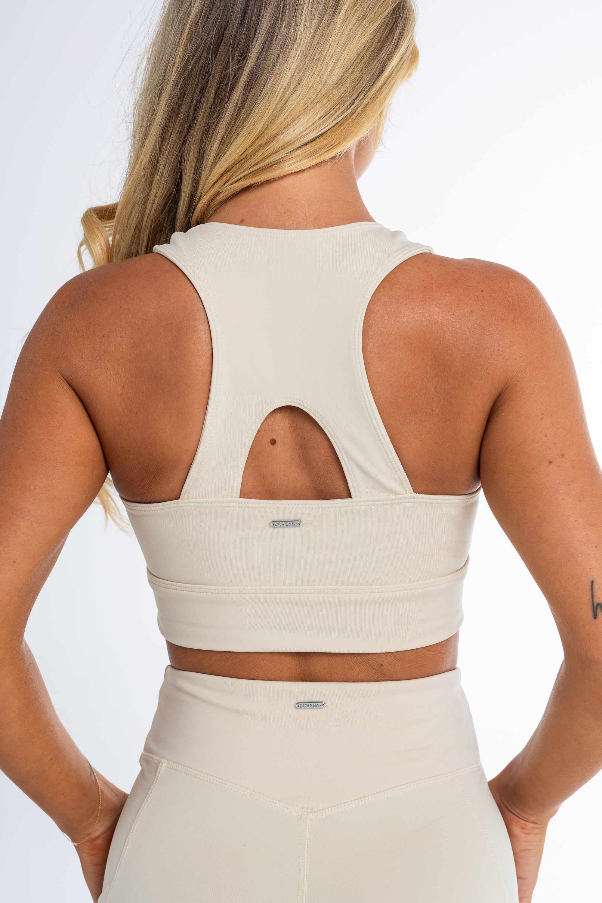 Sports Bra With V Hardware Racer Back - Cream